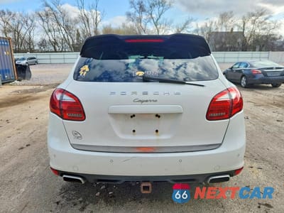 Zdjęcie 6 z 12 samochodu: 2013 PORSCHE CAYENNE VIN:WP1AF2A22DLA40064 - miniatura