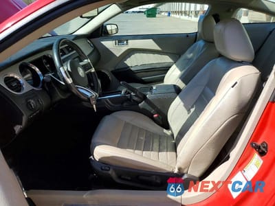 Zdjęcie 7 z 13 samochodu: 2010 FORD MUSTANG VIN:1ZVBP8AN4A5106594 - miniatura