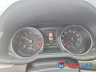 Zdjęcie 9 z 12 samochodu: 2017 VOLKSWAGEN PASSAT SE VIN:1VWGT7A38HC058081 - miniatura