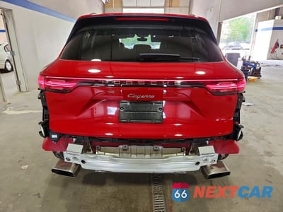 Zdjęcie 6 z 14 samochodu: 2022 PORSCHE CAYENNE VIN:WP1AA2AY1NDA02632 - miniatura