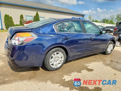 Trzecie zdjęcie samochodu z tyłu: 2011 NISSAN ALTIMA 2.5 VIN:1N4AL2AP6BC143609 - miniatura
