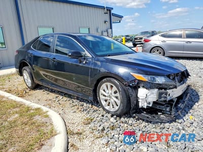 Czwarte zdjęcie samochodu z boku: 2023 TOYOTA CAMRY LE VIN:4T1C11AK4PU785590 - miniatura