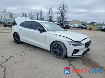 Czwarte zdjęcie samochodu z boku: 2025 VOLVO S60 ULTRA VIN:7JRL12GD0SG367460 - miniatura