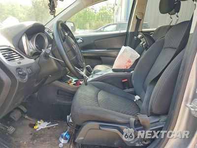 Zdjęcie 7 z 13 samochodu: 2018 DODGE JOURNEY SE VIN:3C4PDCAB4JT235686 - miniatura