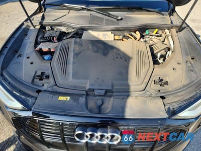 Zdjęcie 11 z 12 samochodu: 2022 AUDI E-TRON PREMIUM VIN:WA1AABGE4NB022555 - miniatura