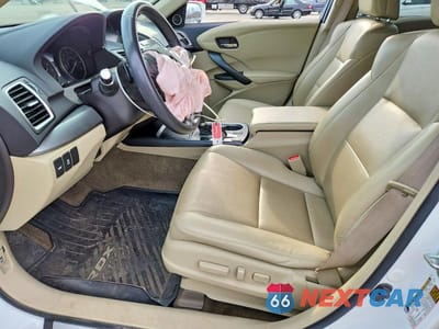 Zdjęcie 7 z 12 samochodu: 2016 ACURA RDX TECHNOLOGY VIN:5J8TB4H53GL008487 - miniatura