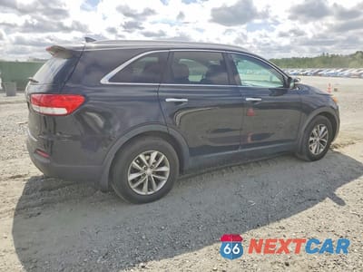 Trzecie zdjęcie samochodu z tyłu: 2017 KIA SORENTO LX VIN:5XYPG4A38HG212273 - miniatura
