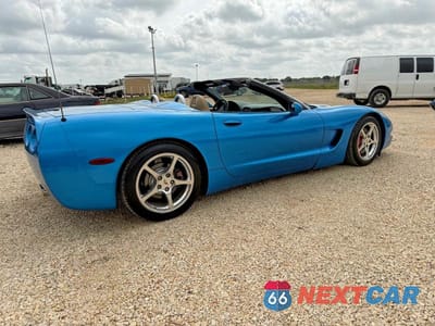 Czwarte zdjęcie samochodu z boku: 2000 CHEVROLET CORVETTE VIN:1G1YY32G9Y5127909 - miniatura