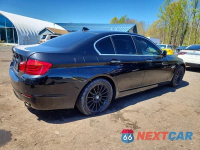 Trzecie zdjęcie samochodu z tyłu: 2013 BMW 535 XI VIN:WBAFU7C50DDU66943 - miniatura