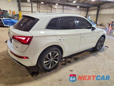 Trzecie zdjęcie samochodu z tyłu: 2021 AUDI Q5 PREMIUM PLUS VIN:WA1BAAFY2M2002135 - miniatura