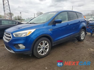 2017 FORD ESCAPE SE 1FMCU9GD0HUD94419 - główne zdjęcie licytacji z USA - miniatura