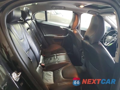 Zdjęcie 10 z 13 samochodu: 2014 VOLVO S60 T5 VIN:YV1612FS8E1287045 - miniatura