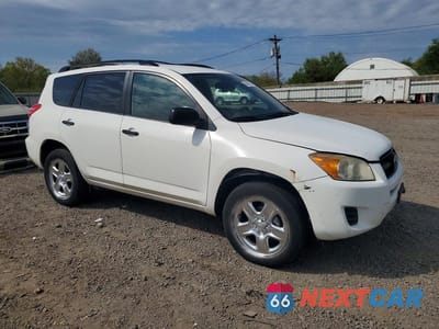 Czwarte zdjęcie samochodu z boku: 2009 TOYOTA RAV4 BASE VIN:JTMBF33V49D020385 - miniatura