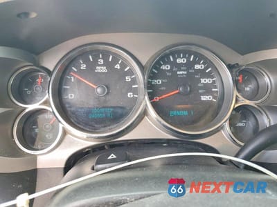 Zdjęcie 9 z 11 samochodu: 2010 GMC SIERRA K2500 HEAVY DUTY VIN:1GT5KZBG9AZ175164 - miniatura