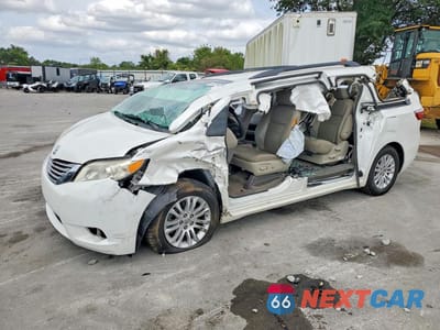 2016 TOYOTA SIENNA XLE PREMIUM 8-PASSENGER 5TDYK3DC4GS726681 - główne zdjęcie licytacji z USA - miniatura