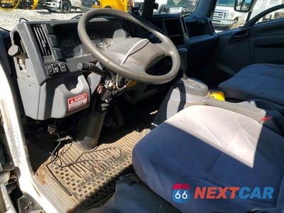 Zdjęcie 8 z 12 samochodu: 2016 ISUZU NPR HD DUMP TRUCK VIN:54DC4W1B6GS800459 - miniatura