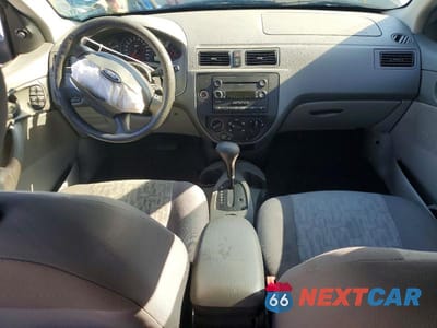 Zdjęcie 8 z 12 samochodu: 2005 FORD FOCUS ZX4 VIN:1FAFP34NX5W293588 - miniatura
