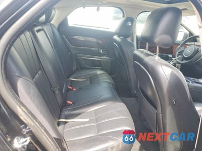 Zdjęcie 10 z 12 samochodu: 2011 JAGUAR XJ VIN:SAJWA1CBXBLV12216 - miniatura