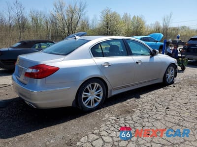 Trzecie zdjęcie samochodu z tyłu: 2012 HYUNDAI GENESIS 3.8L VIN:KMHGC4DD8CU171663 - miniatura