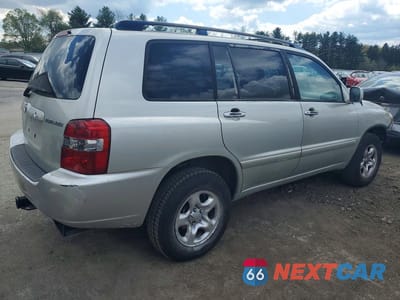 Trzecie zdjęcie samochodu z tyłu: 2004 TOYOTA HIGHLANDER BASE VIN:JTEGD21A040104575 - miniatura