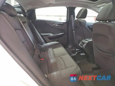 Zdjęcie 10 z 12 samochodu: 2019 CHEVROLET MALIBU LT VIN:1G1ZD5ST1KF222992 - miniatura