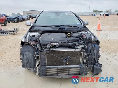 Piąte zdjęcie samochodu w środku: 2019 MERCEDES-BENZ CLA 250 4MATIC VIN:WDDSJ4GB0KN722567 - miniatura
