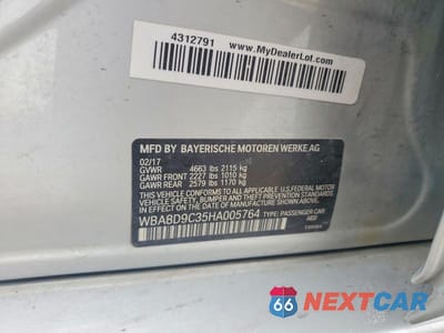 Zdjęcie 12 z 12 samochodu: 2017 BMW 330 XI VIN:WBA8D9C35HA005764 - miniatura