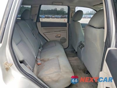 Zdjęcie 11 z 14 samochodu: 2006 JEEP GRAND CHEROKEE LAREDO VIN:1J4GR48K06C334774 - miniatura