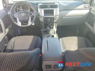 Zdjęcie 8 z 14 samochodu: 2010 TOYOTA 4RUNNER SR5 VIN:JTEZU5JR6A5006276 - miniatura