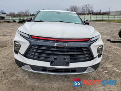 Piąte zdjęcie samochodu w środku: 2023 CHEVROLET BLAZER 2LT VIN:3GNKBHR45PS235446 - miniatura