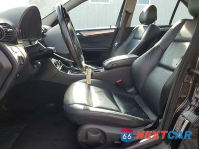 Zdjęcie 7 z 13 samochodu: 2005 MERCEDES-BENZ C 230K SPORT SEDAN VIN:WDBRF40J85F641261 - miniatura