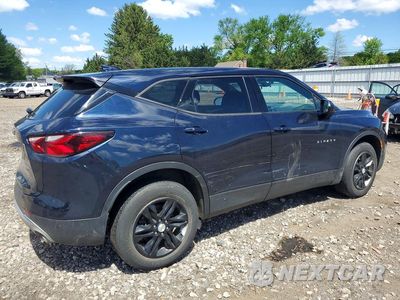 Trzecie zdjęcie samochodu z tyłu: 2021 CHEVROLET BLAZER 1LT VIN:3GNKBBRA2MS540465 - miniatura