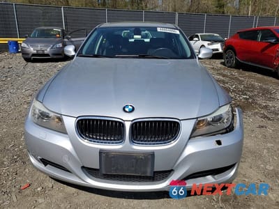 Piąte zdjęcie samochodu w środku: 2011 BMW 328 XI VIN:WBAPK7G57BNN86928 - miniatura
