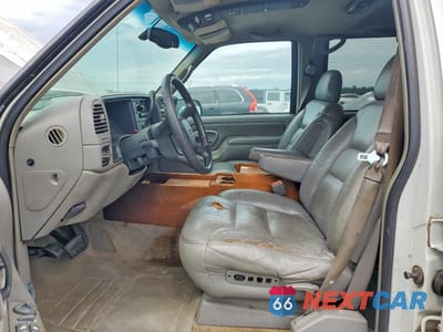 Zdjęcie 7 z 13 samochodu: 1999 CHEVROLET SUBURBAN K1500 VIN:1GNFK16R2XJ440152 - miniatura