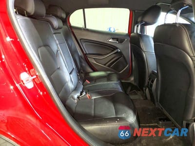 Zdjęcie 10 z 12 samochodu: 2019 MERCEDES-BENZ GLA 250 4MATIC VIN:WDCTG4GB6KU008052 - miniatura