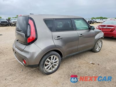 Trzecie zdjęcie samochodu z tyłu: 2018 KIA SOUL + VIN:KNDJP3A59J7544565 - miniatura