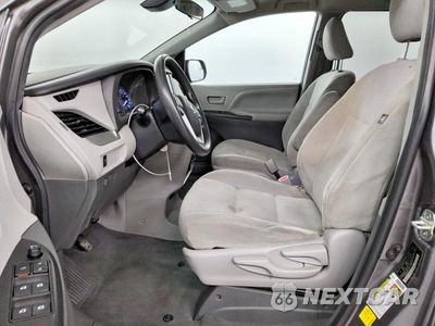 Zdjęcie 7 z 13 samochodu: 2020 TOYOTA SIENNA L 7-PASSENGER VIN:5TDZZ3DC0LS042477 - miniatura