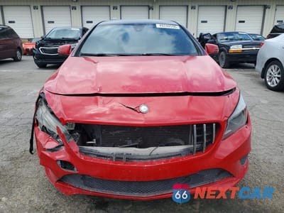 Piąte zdjęcie samochodu w środku: 2015 MERCEDES-BENZ CLA 250 4MATIC VIN:WDDSJ4GB9FN202860 - miniatura