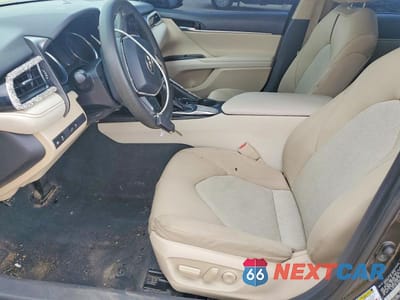 Zdjęcie 7 z 12 samochodu: 2018 TOYOTA CAMRY LE VIN:4T1B11HK7JU063913 - miniatura