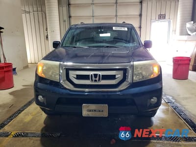 Piąte zdjęcie samochodu w środku: 2011 HONDA PILOT EXL VIN:5FNYF4H59BB016856 - miniatura