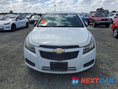 Piąte zdjęcie samochodu w środku: 2012 CHEVROLET CRUZE LT VIN:1G1PG5SC1C7235395 - miniatura