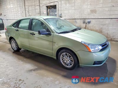 Czwarte zdjęcie samochodu z boku: 2008 FORD FOCUS SE VIN:1FAHP35N98W285574 - miniatura