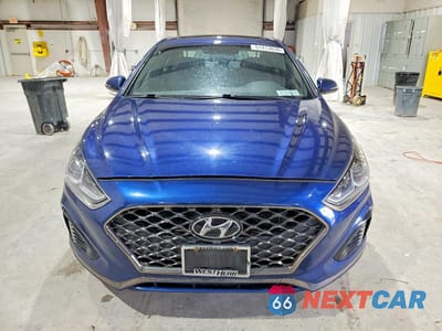 Piąte zdjęcie samochodu w środku: 2019 HYUNDAI SONATA SPORT VIN:5NPE34AFXKH734870 - miniatura