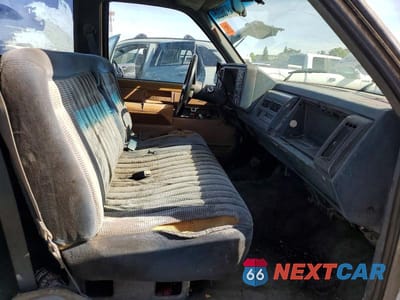 Zdjęcie 10 z 12 samochodu: 1990 GMC SIERRA C1500 VIN:1GTDC14K5LZ518826 - miniatura