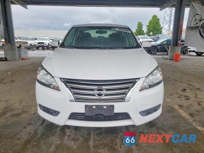 Piąte zdjęcie samochodu w środku: 2015 NISSAN SENTRA SV VIN:3N1AB7AP2FY310106 - miniatura