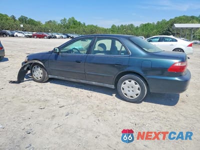 Drugie zdjęcie samochodu z przodu: 2000 HONDA ACCORD LX VIN:1HGCG6652YA021177 - miniatura