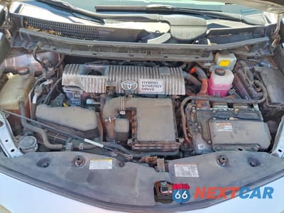 Zdjęcie 11 z 13 samochodu: 2016 TOYOTA PRIUS V FOUR VIN:JTDZN3EU5GJ054257 - miniatura