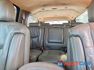 Zdjęcie 10 z 13 samochodu: 2006 CHEVROLET SUBURBAN K1500 VIN:1GNFK16Z26J113278 - miniatura