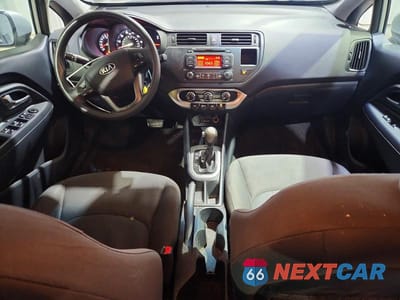 Zdjęcie 8 z 12 samochodu: 2013 KIA RIO LX VIN:KNADM4A35D6238979 - miniatura
