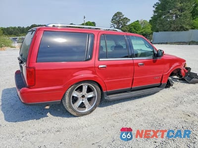 Trzecie zdjęcie samochodu z tyłu: 2000 LINCOLN NAVIGATOR VIN:5LMEU27AXYLJ28611 - miniatura